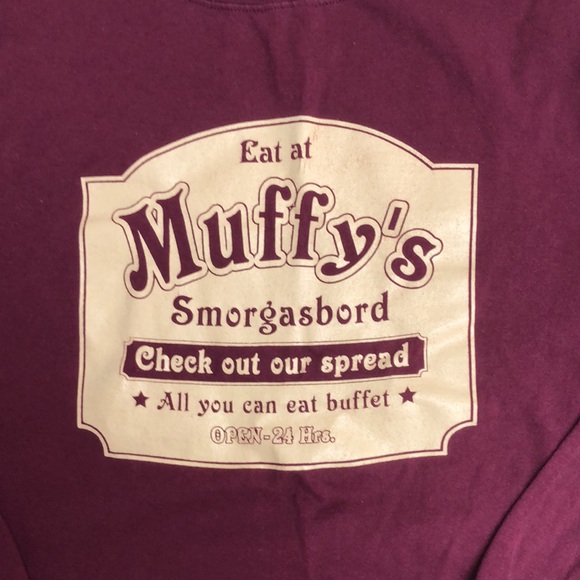 Steve & Barry’s Long Sleeve Shirt Men’s Small Eat at Muffy’s Smorgasbord Buffet - Picture 2 of 7